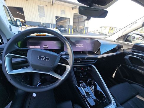 Used 2026 Audi Q5 Premium Plus AWD/4WD image 11