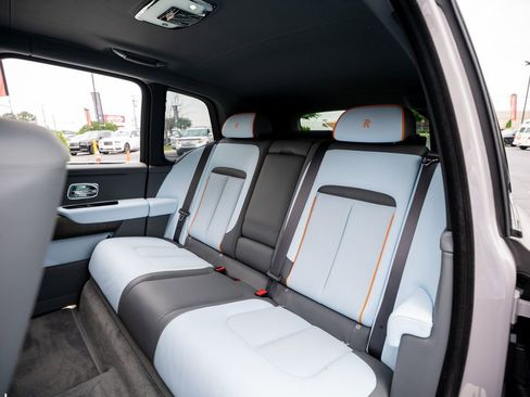 Used 2025 Rolls-Royce Cullinan AWD/4WD image 51