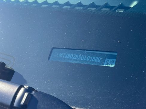 Used 2025 Lincoln Corsair Grand Touring w/ Equipment Group 301A image 30