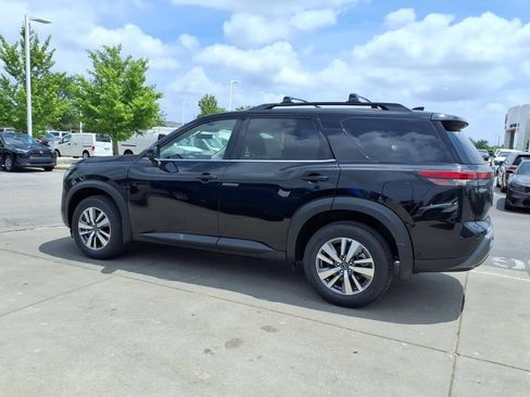 New 2026 Nissan Pathfinder SL AWD/4WD image 5