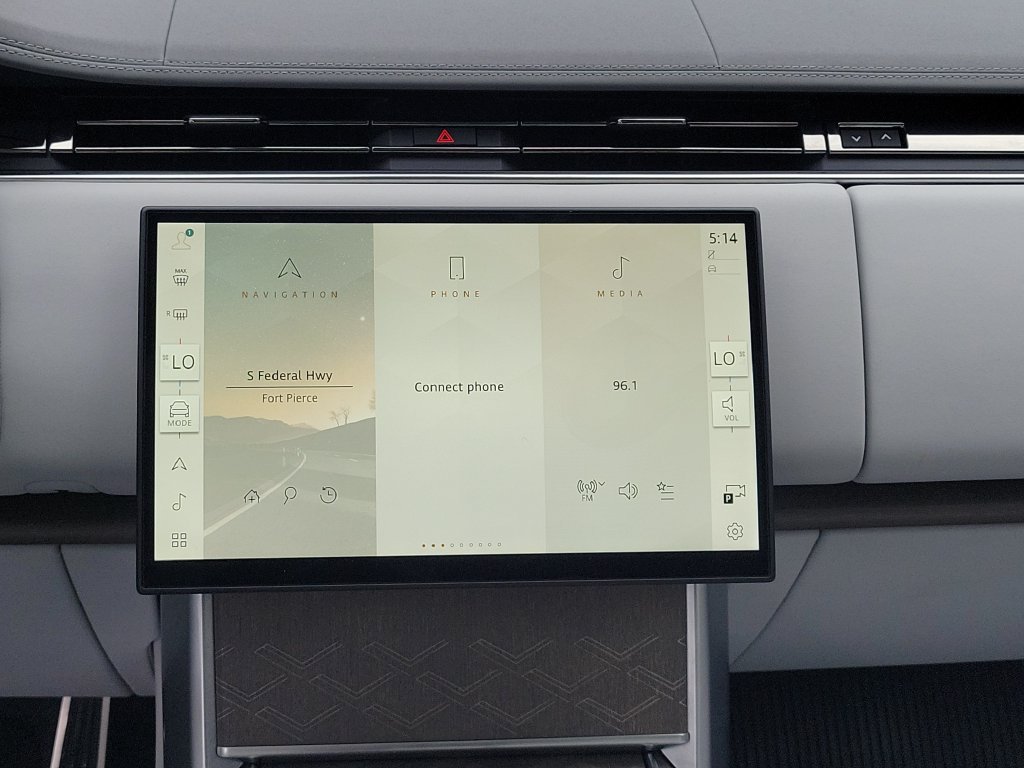 New 2026 Land Rover Range Rover SV AWD/4WD image 21