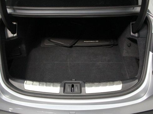 Used 2021 Porsche Taycan 4S w/ Premium Package image 33