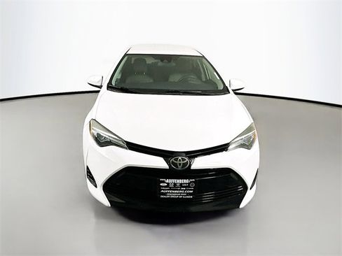 Used 2017 Toyota Corolla LE image 2