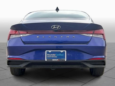 Used 2023 Hyundai Elantra SEL w/ Convenience Package image 4