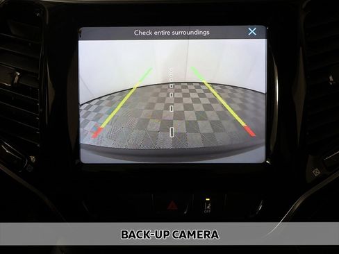 Used 2022 Jeep Cherokee Limited image 6