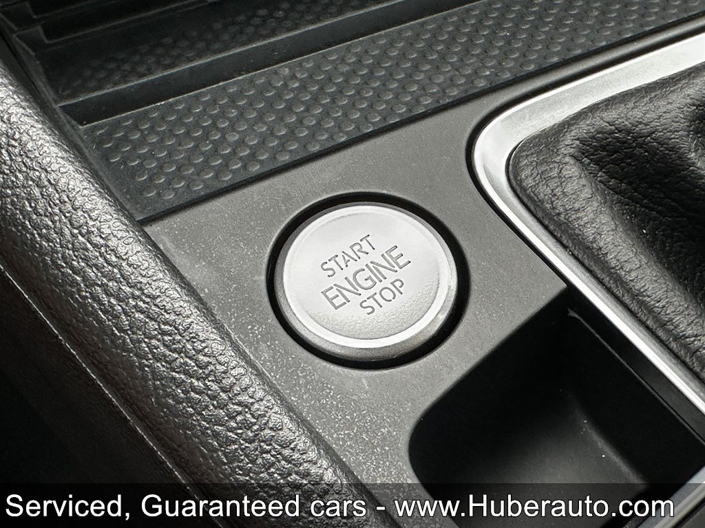 Used 2026 Volkswagen Jetta SE FWD image 32