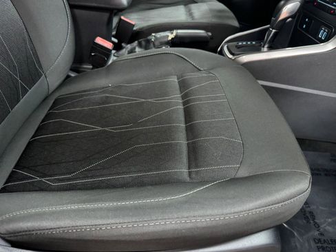 Used 2018 Ford EcoSport SE image 12