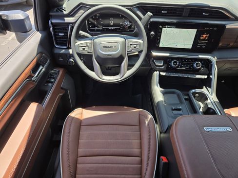 New 2025 GMC Sierra 2500 Denali Ultimate w/ Max Trailering Package image 9