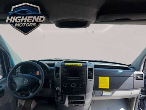 Used 2018 Mercedes-Benz Sprinter 2500 image 16