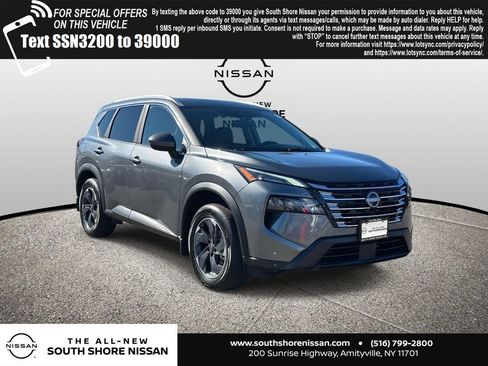 Used 2025 Nissan Rogue SV w/ SV Premium Package image 1