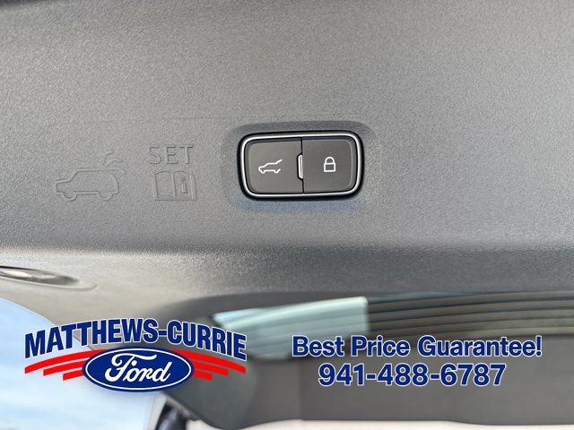 New 2026 Ford Expedition Active RWD image 15