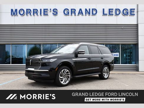 New 2026 Lincoln Navigator Premiere AWD/4WD image 1