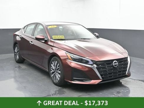 Used 2023 Nissan Altima 2.5 SV FWD image 7