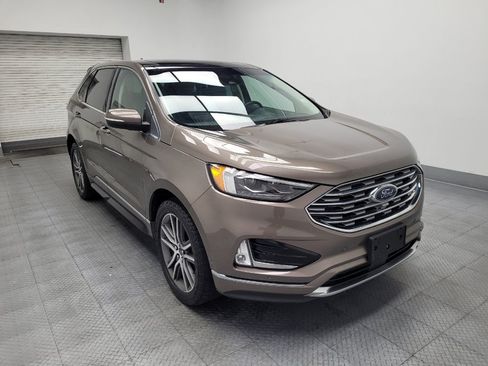 Used 2019 Ford Edge Titanium w/ Equipment Group 301A AWD/4WD image 13