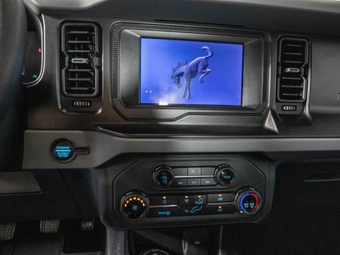 Used 2022 Ford Bronco 2-Door AWD/4WD image 24