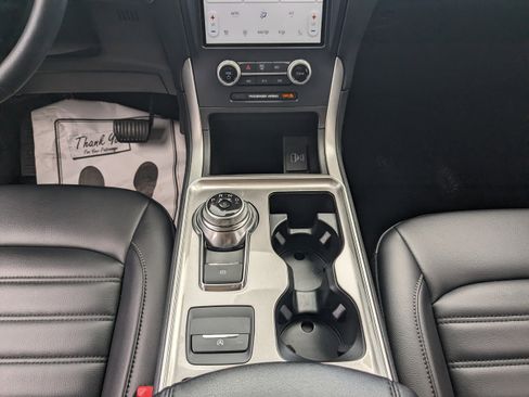 Used 2023 Ford Edge SEL w/ Convenience Package image 17