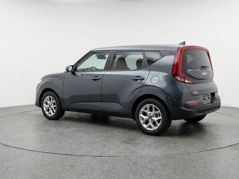 Used 2025 Kia Soul LX w/ LX Technology Package image 6