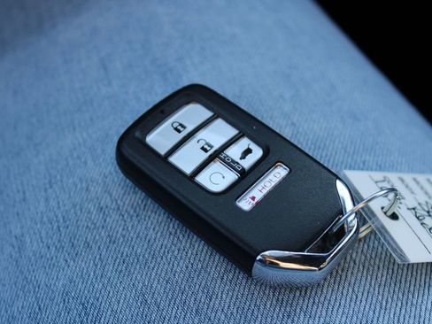 Used 2025 Honda Passport TrailSport image 25