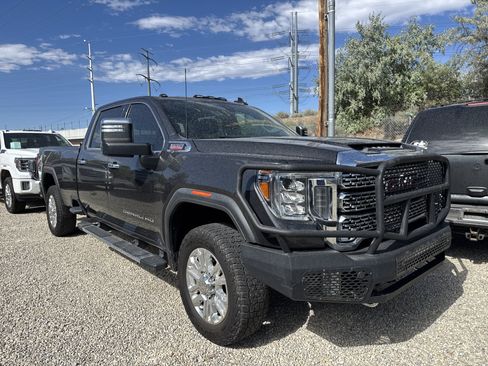 Used 2020 GMC Sierra 3500 Denali w/ Denali Ultimate Package AWD/4WD image 2