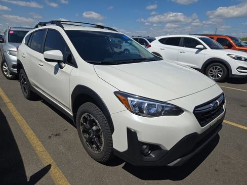 Used 2023 Subaru Crosstrek 2.0i Premium AWD/4WD image 6