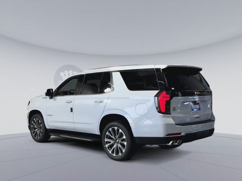 New 2026 Chevrolet Tahoe High Country w/ Sun And Tow Package AWD/4WD image 8