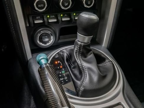 Used 2018 Toyota 86 RWD image 17