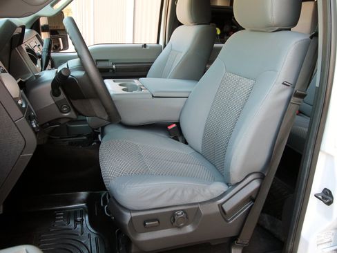 Used 2014 Ford F250 XLT w/ XLT Value Package image 24