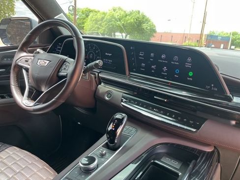 Used 2023 Cadillac Escalade V AWD/4WD image 22