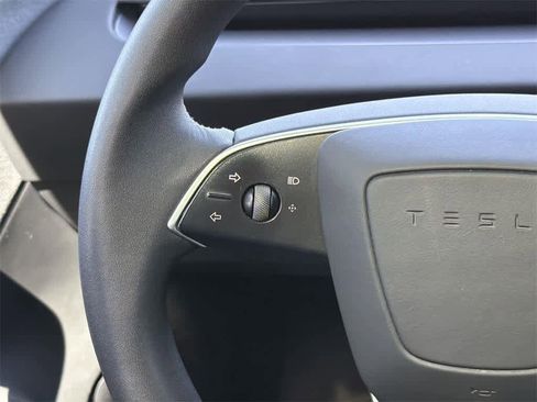 Used 2024 Tesla Model 3 Standard Range image 14