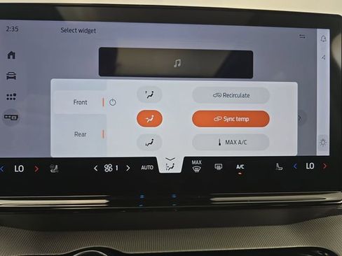 Used 2025 Ford Expedition Max Active image 32