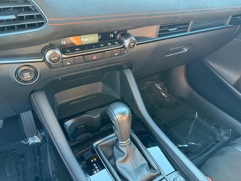 Certified 2024 MAZDA MAZDA3 s w/ Appearance Package image 13