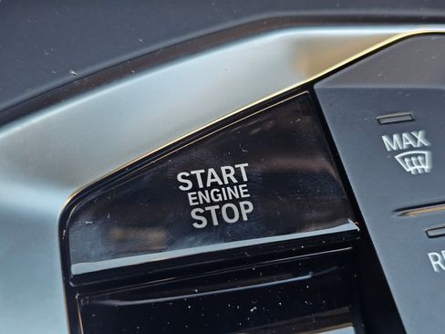 New 2026 BMW 228i xDrive w/ Technology Package image 17