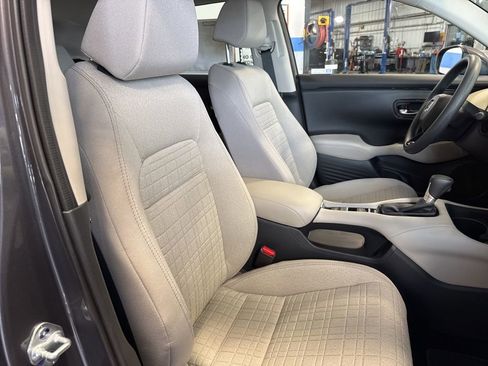 New 2026 Honda HR-V LX image 25