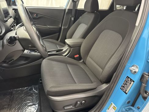 Used 2023 Hyundai Kona SEL AWD/4WD image 9