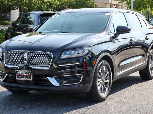Used 2020 Lincoln Nautilus Premier w/ Equipment Group 101A AWD/4WD image 25