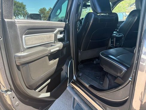 Used 2019 RAM 2500 Laramie AWD/4WD image 12