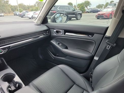 Used 2024 Honda Civic Touring image 23