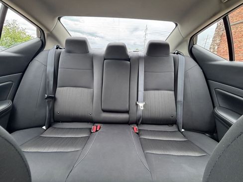 Used 2025 Nissan Altima 2.5 SV FWD image 37