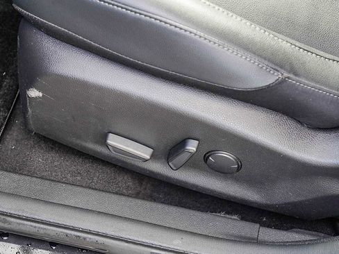 Used 2017 Ford Focus Titanium w/ Titanium Technology Package image 24