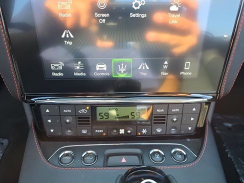 Used 2018 Maserati GranTurismo Sport image 37