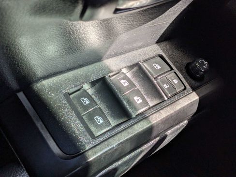 Used 2021 Toyota Tacoma TRD Sport w/ Technology Package AWD/4WD image 22