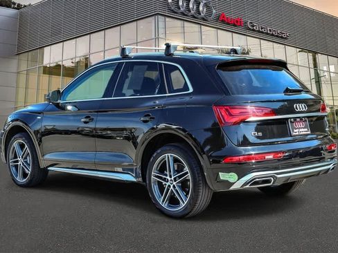 Used 2023 Audi Q5 e Premium w/ Convenience Package AWD/4WD image 2