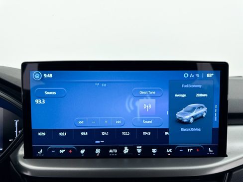 Used 2025 Ford Escape SE FWD image 5