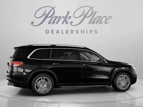 Used 2026 Mercedes-Benz GLS 450 4MATIC image 23