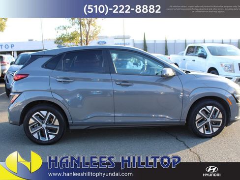 Used 2023 Hyundai Kona SE w/ Cargo Package image 6