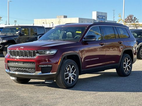 New 2025 Jeep Grand Cherokee L Limited image 6
