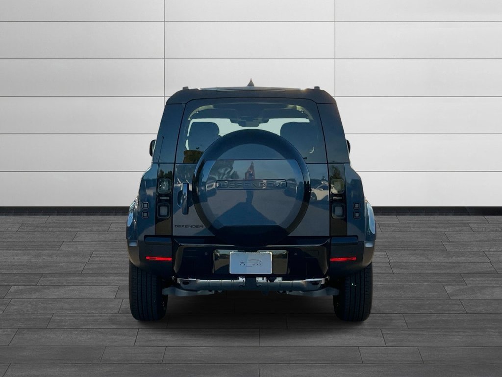 New 2026 Land Rover Defender 110 S AWD/4WD image 4