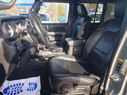Used 2021 Jeep Wrangler Unlimited Sahara image 19