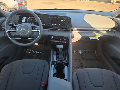 New 2026 Hyundai Elantra Blue image 17