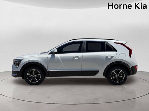 New 2026 Kia Niro LX FWD image 6